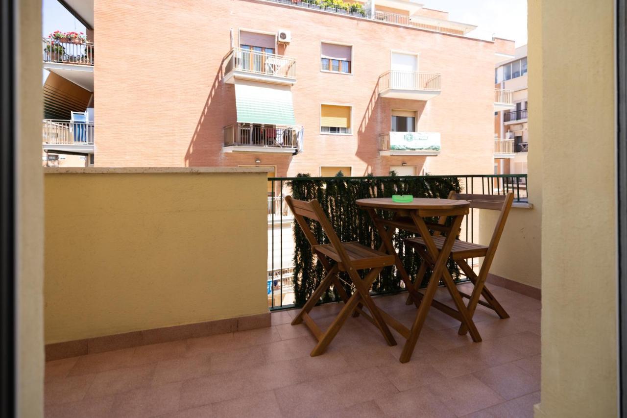 Hotel Roma Marine House Lido di Ostia Exterior foto